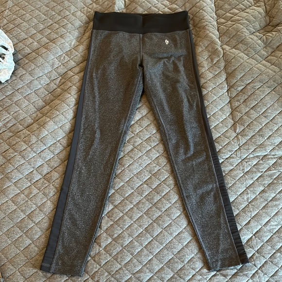 Ellie Leggings 🌟 Size M - Picture 1 of 3